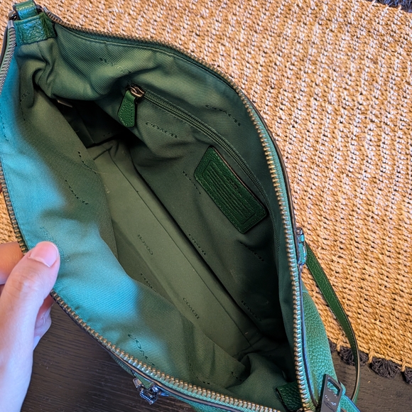 Coach Elise Green Leather Tote Bag - Picture 3 of 6